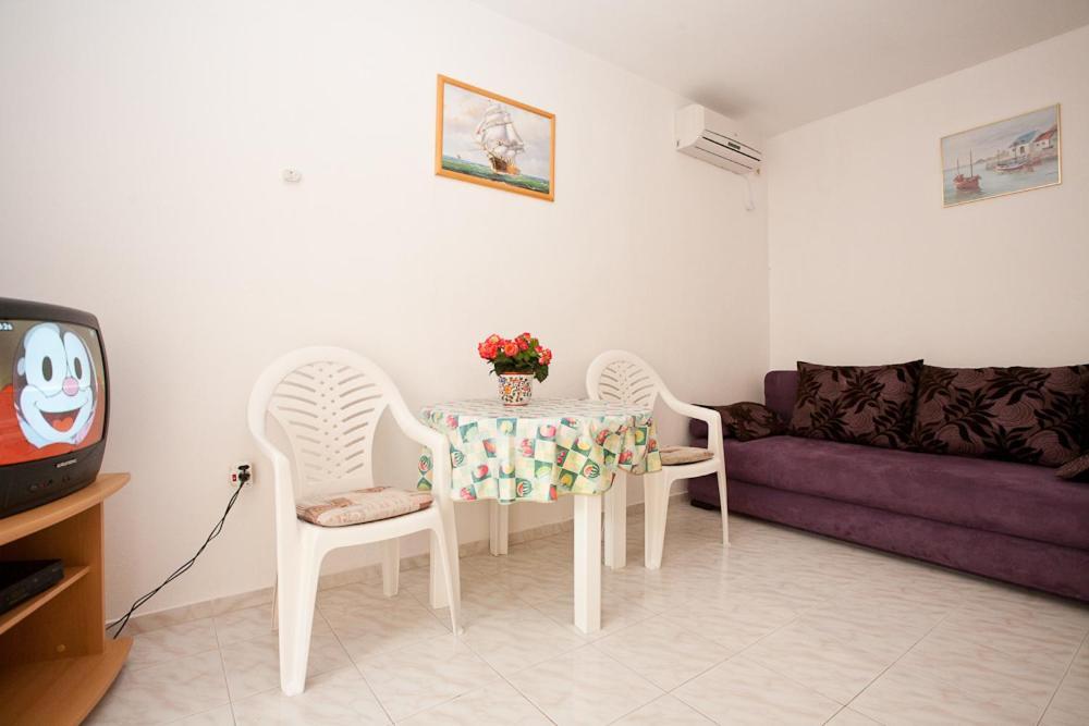 Apartments Mato Krk Town Bagian luar foto