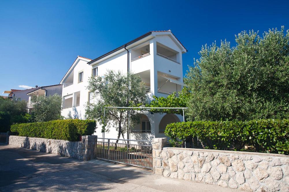 Apartments Mato Krk Town Bagian luar foto