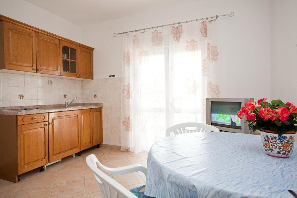 Apartments Mato Krk Town Bagian luar foto