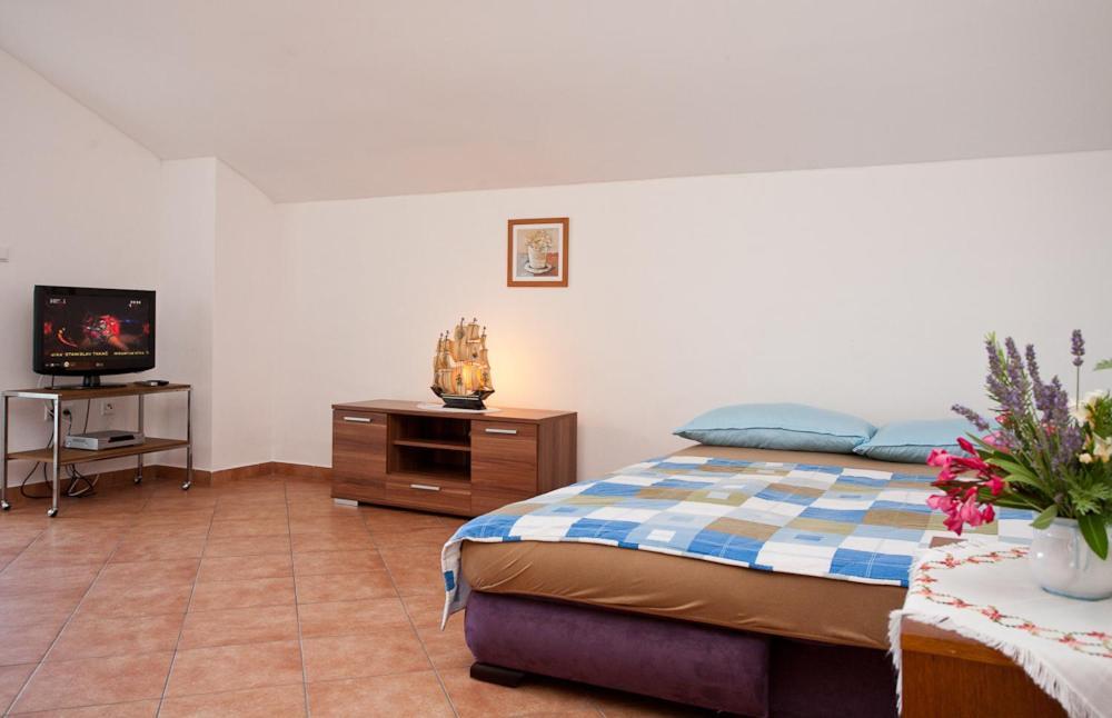 Apartments Mato Krk Town Bagian luar foto