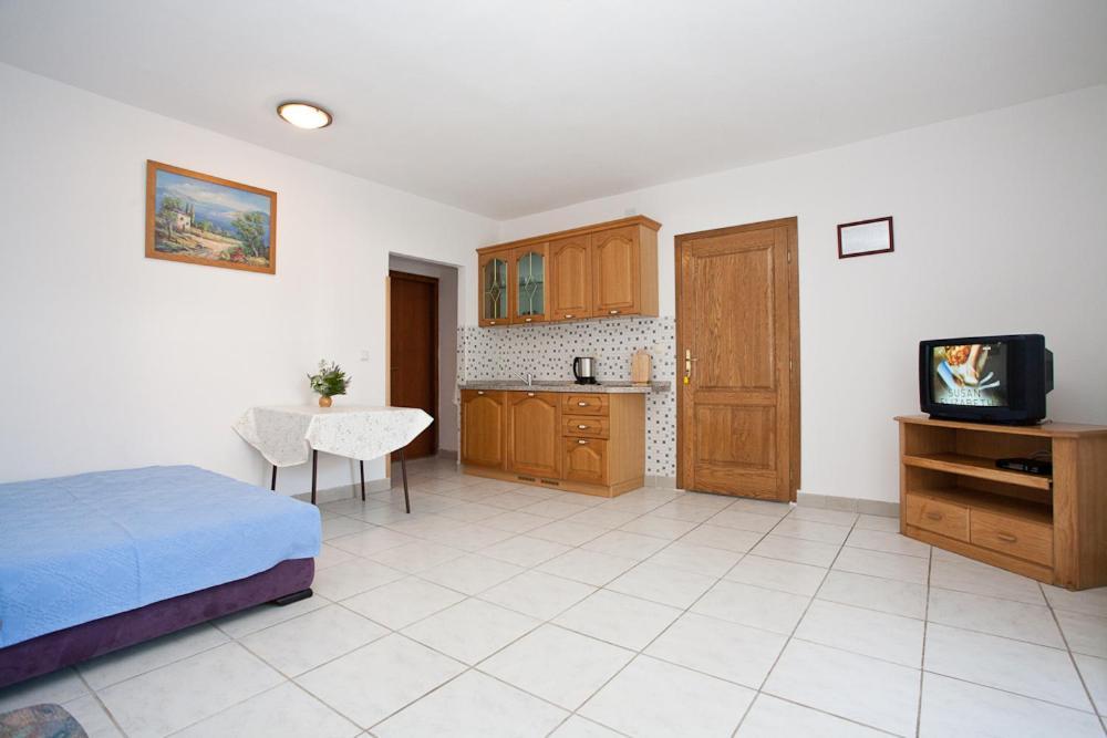 Apartments Mato Krk Town Bagian luar foto